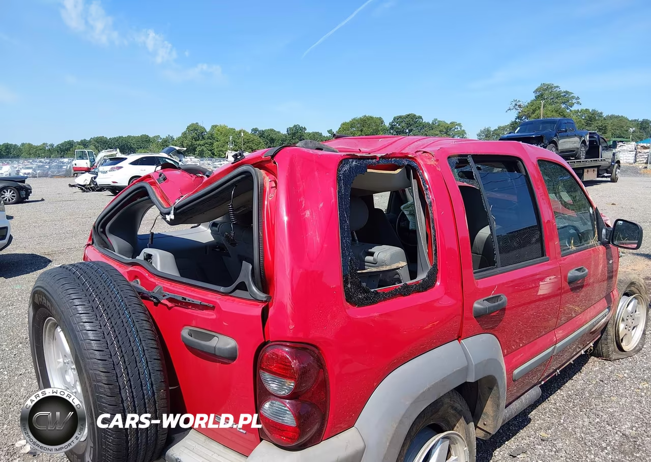 2005 Jeep Liberty Sport VIN:1J4GL48K15W584457 - 14