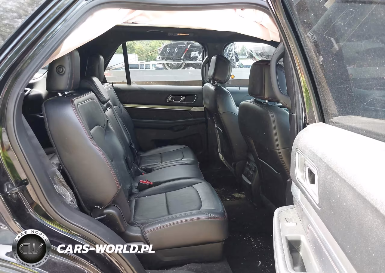 2017 Ford Explorer Sport VIN:1FM5K8GT9HGE16089 - 8