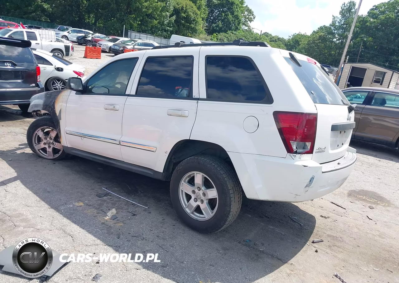 2007 Jeep Grand Cherokee Laredo VIN:1J8GR48K47C571414 - 3