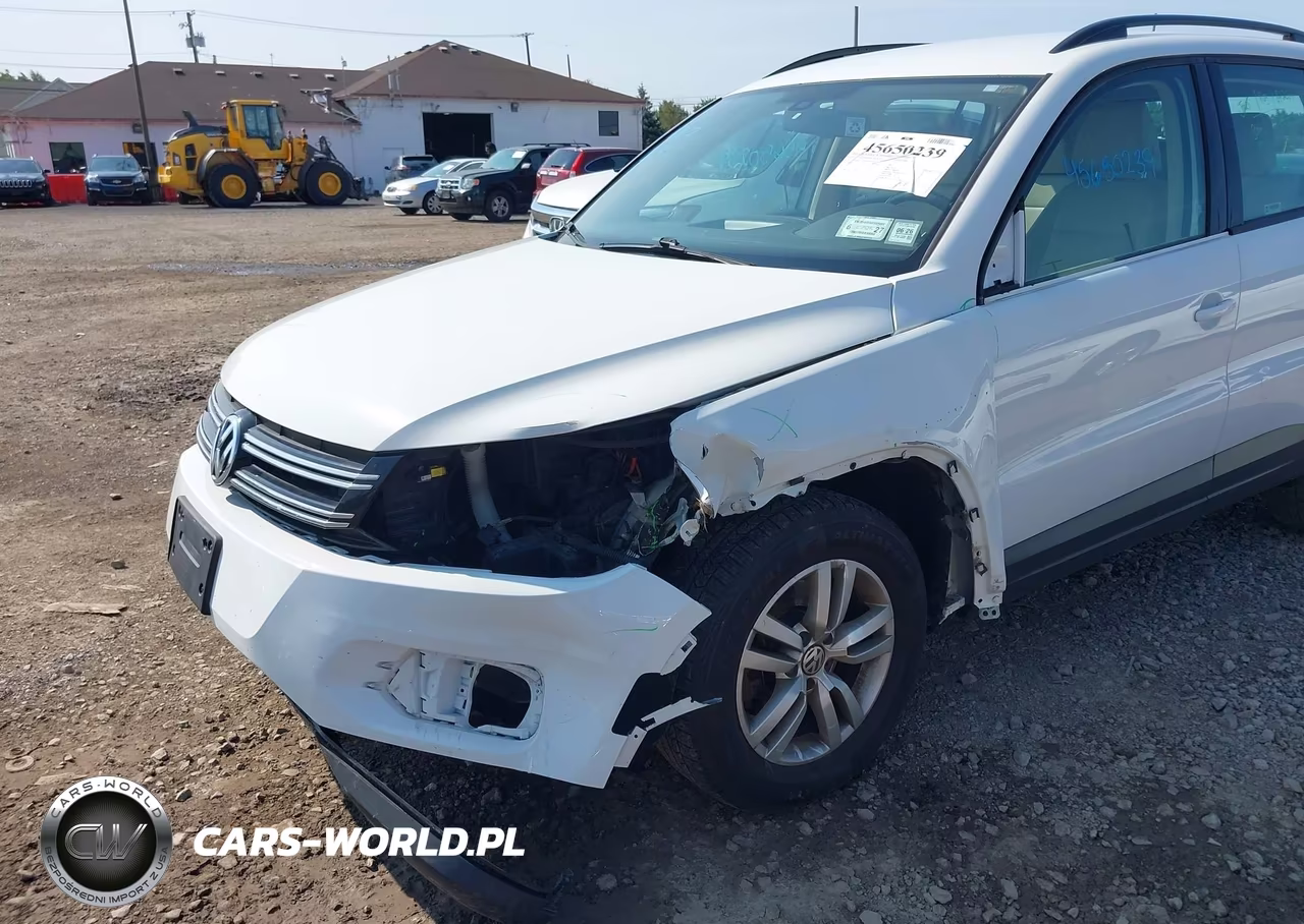 2017 Volkswagen Tiguan 2.0T S VIN:WVGBV7AX1HW503023 - 6
