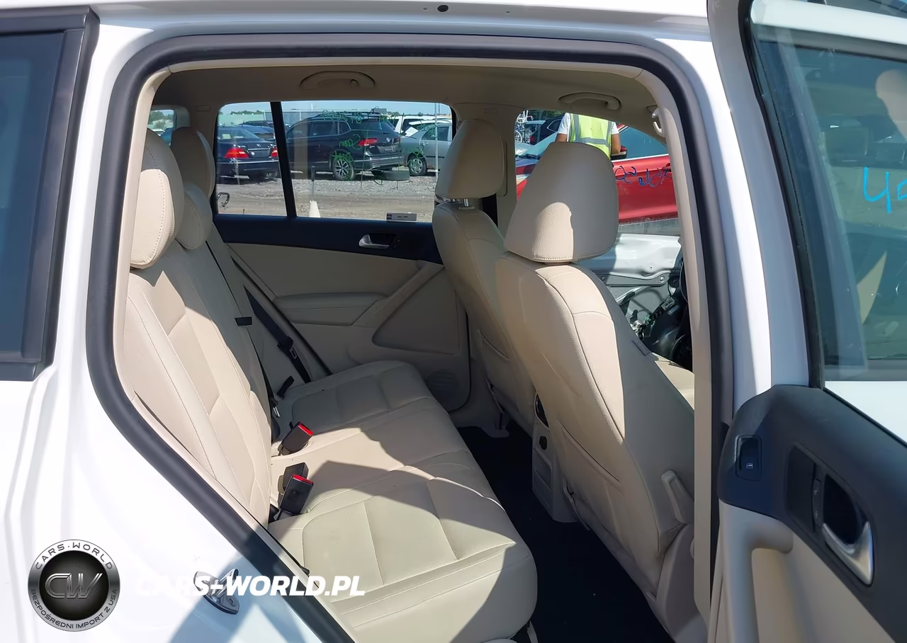 2017 Volkswagen Tiguan 2.0T S VIN:WVGBV7AX1HW503023 - 8