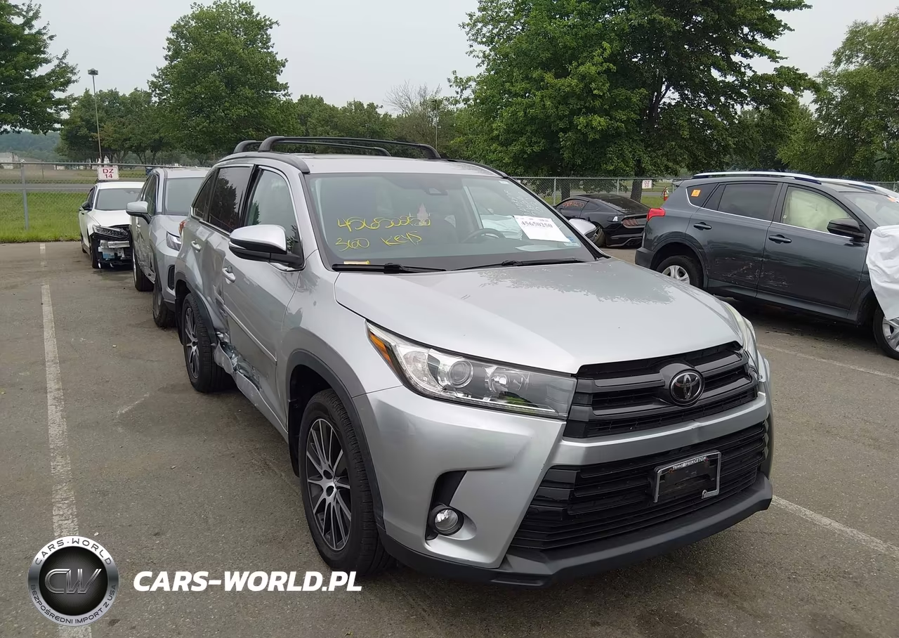 2018 Toyota Highlander Se