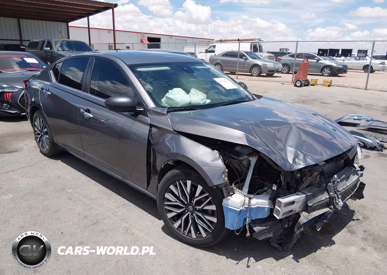 2024 Nissan Altima Sv Fwd