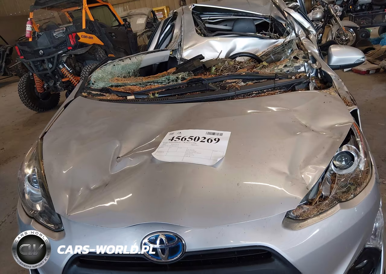 2017 Toyota Prius C Four VIN:JTDKDTB38H1593179 - 10