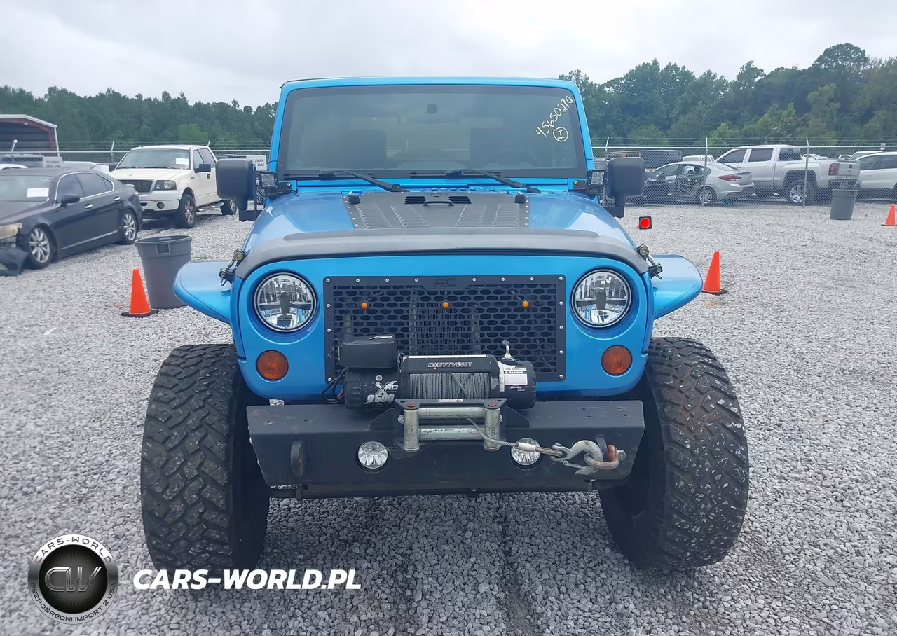 2010 Jeep Wrangler Sport VIN:1J4AA2D15AL136991 - 12
