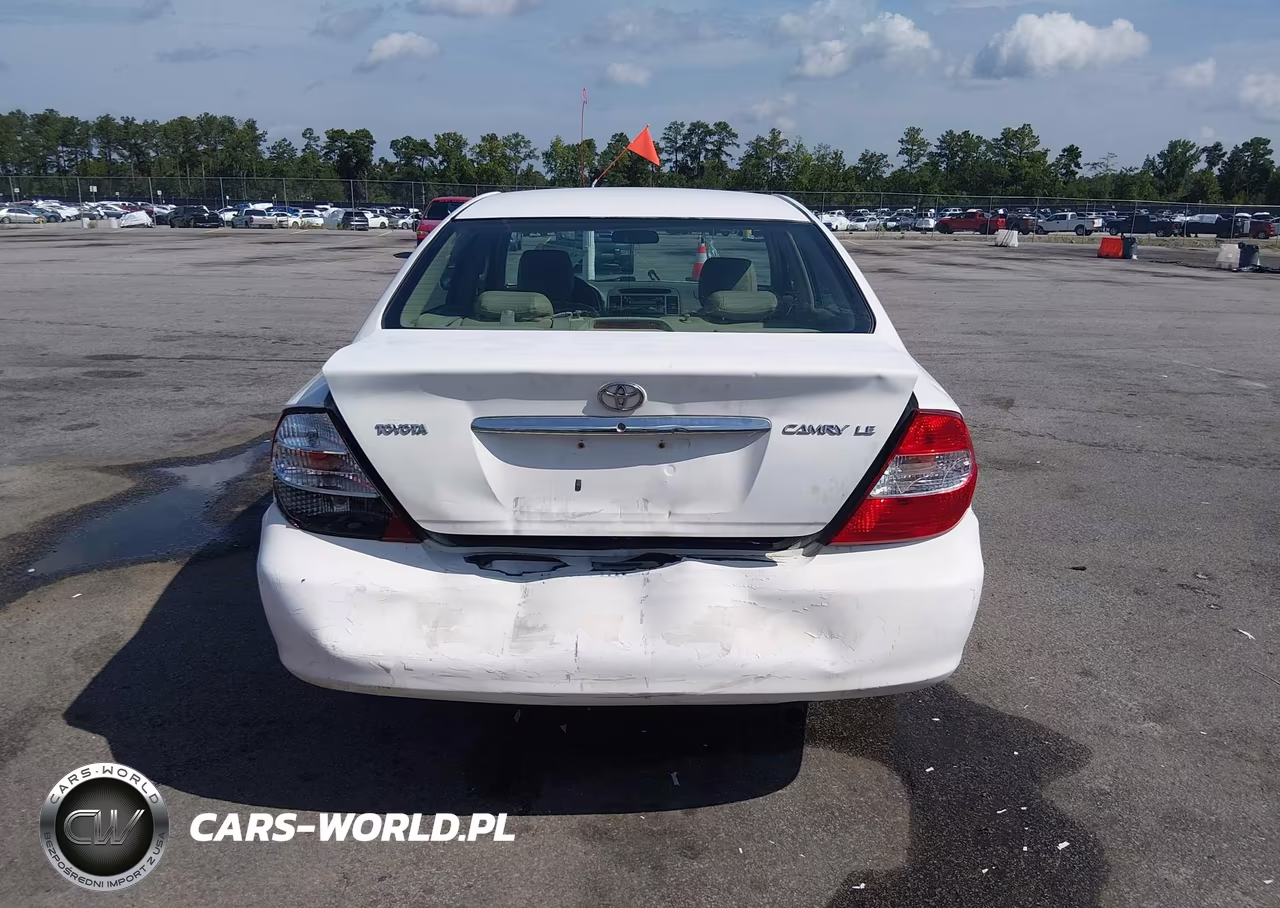 2002 Toyota Camry Le VIN:4T1BE32K72U068135 - 16