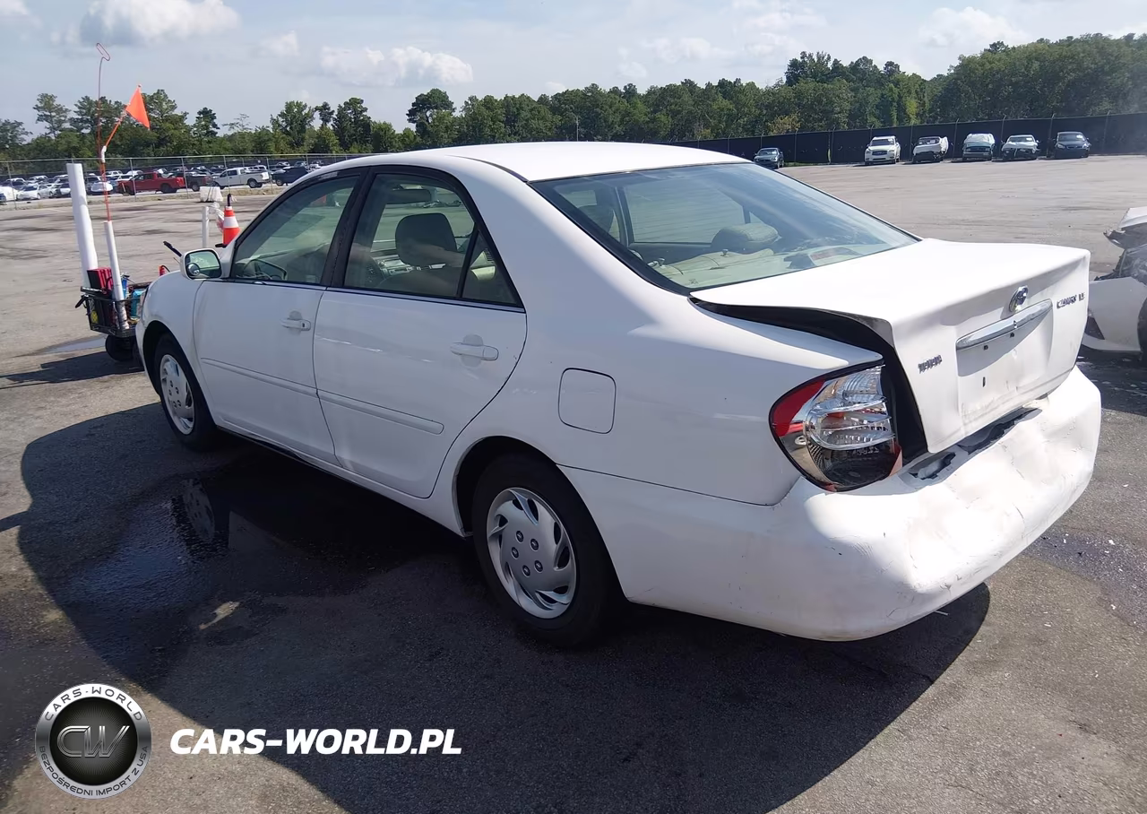 2002 Toyota Camry Le VIN:4T1BE32K72U068135 - 3