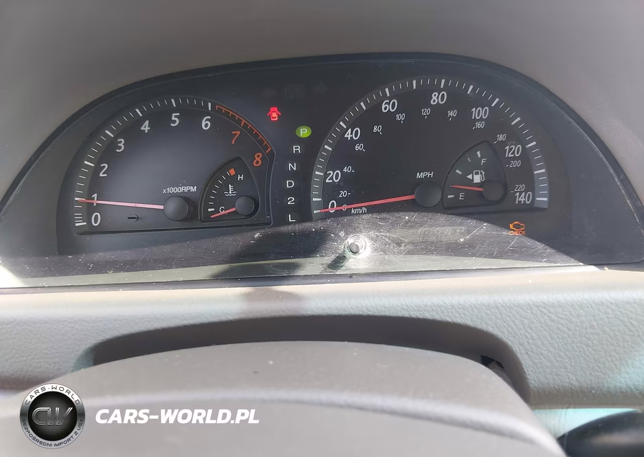 2002 Toyota Camry Le VIN:4T1BE32K72U068135 - 7