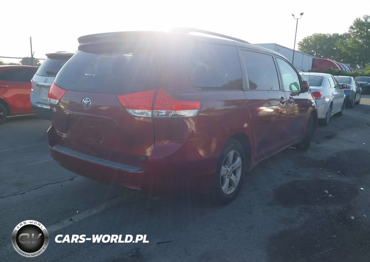 2011 Toyota Sienna Le V6 VIN:5TDKK3DC9BS107296 - 4