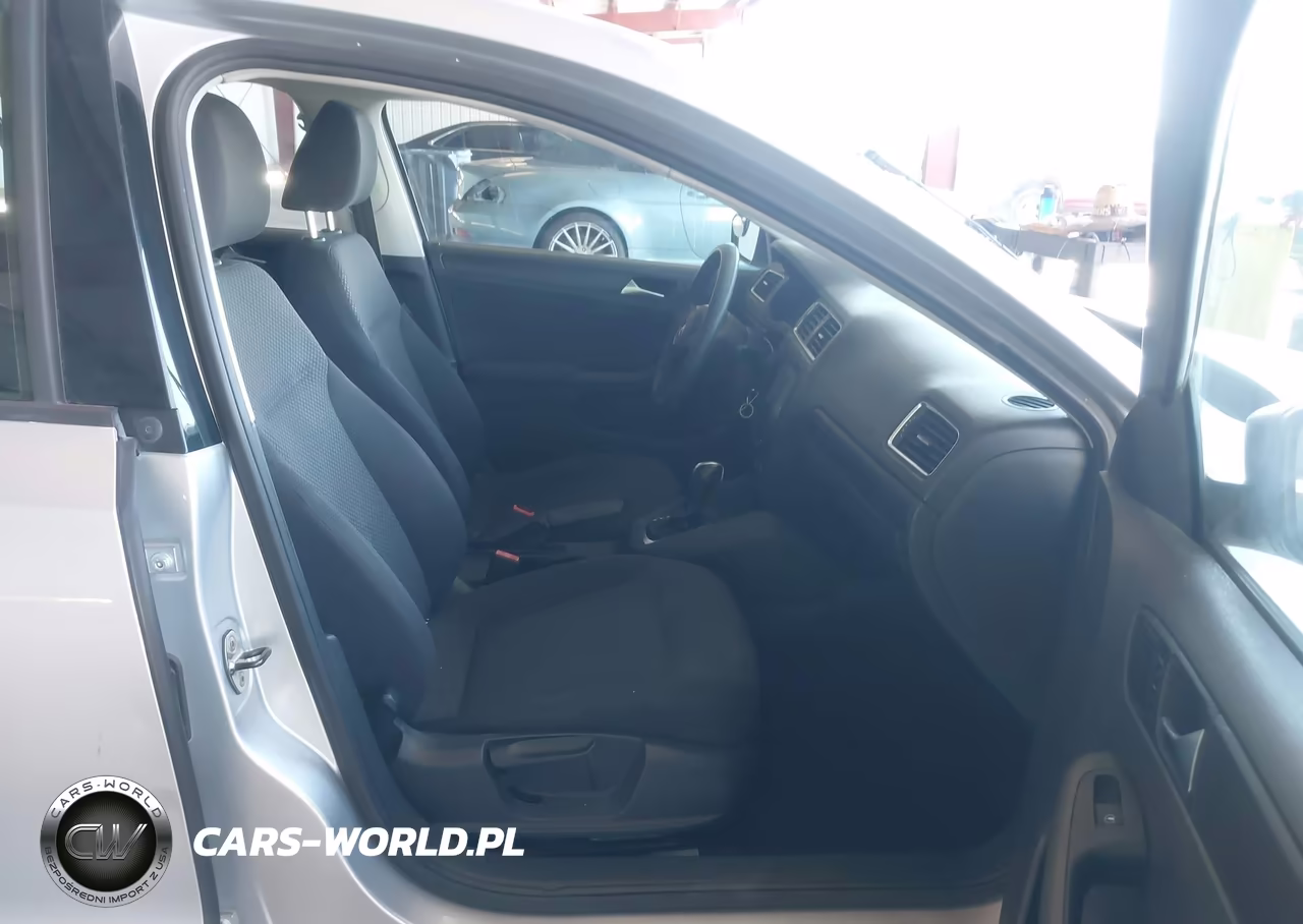 2012 Volkswagen Jetta 2.0L S VIN:3VW2K7AJ8CM462405 - 5