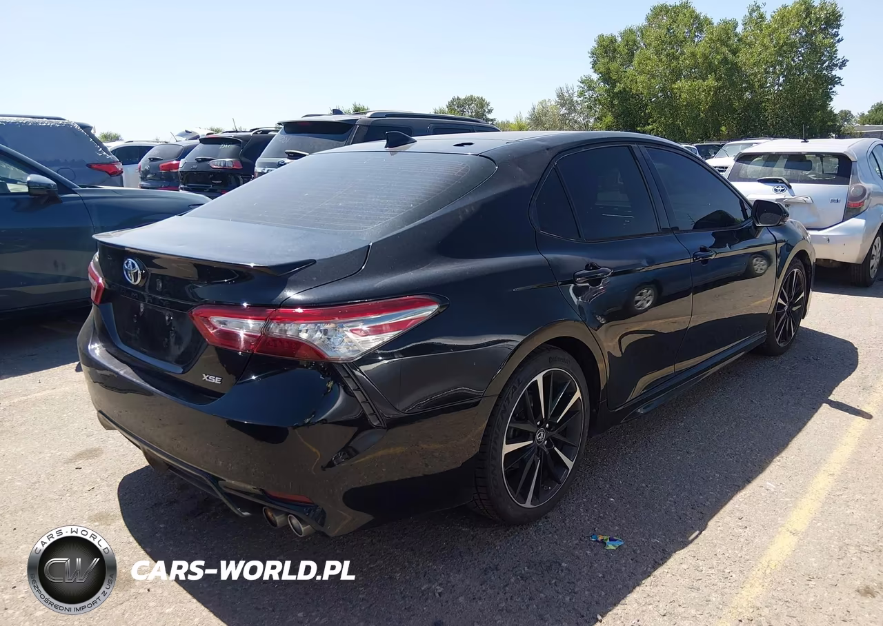 2019 Toyota Camry Xse VIN:4T1B61HK1KU266007 - 4
