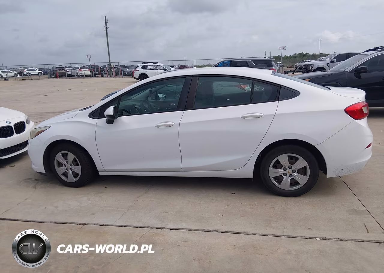 2018 Chevrolet Cruze Ls Auto VIN:1G1BC5SM1J7143103 - 14