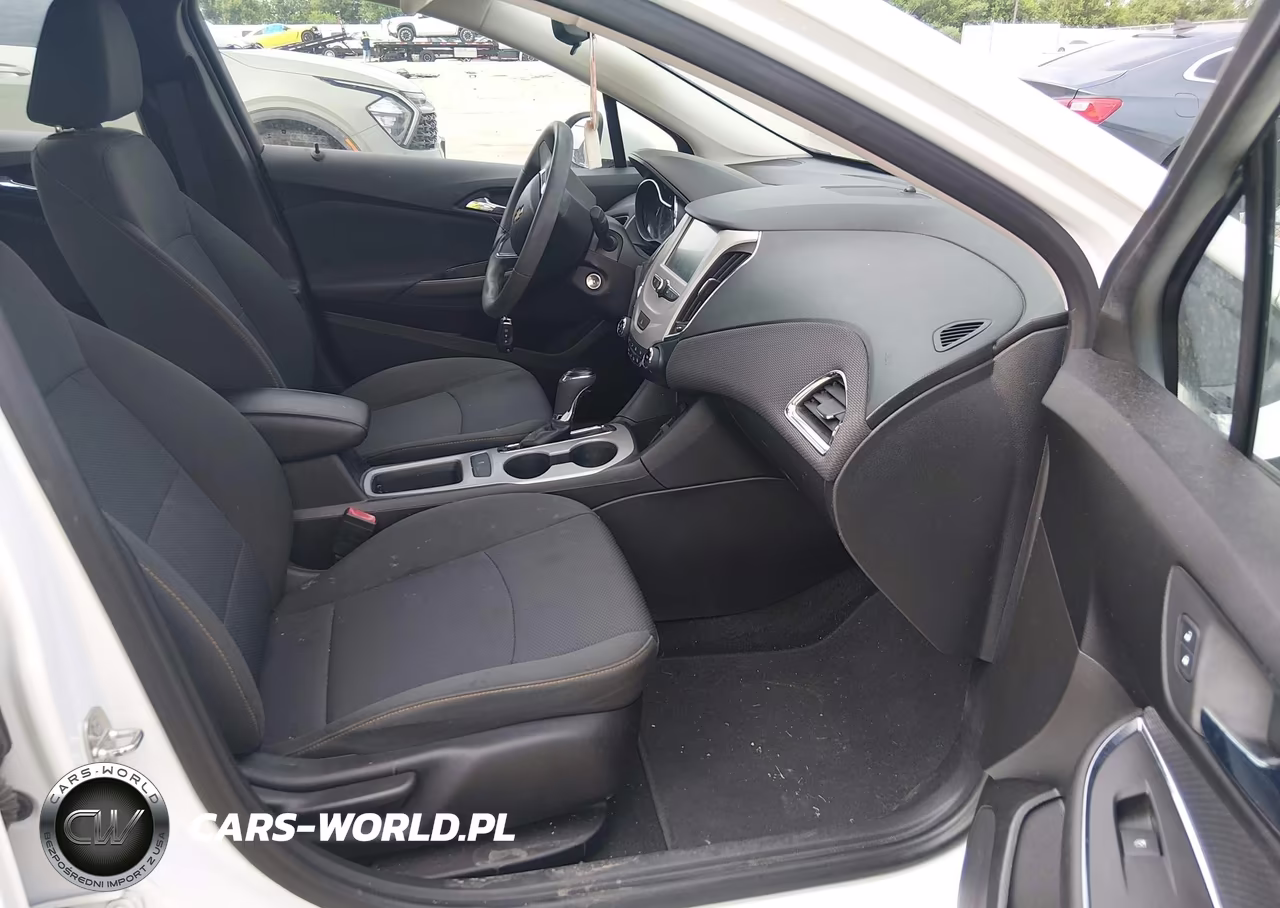 2018 Chevrolet Cruze Ls Auto VIN:1G1BC5SM1J7143103 - 5