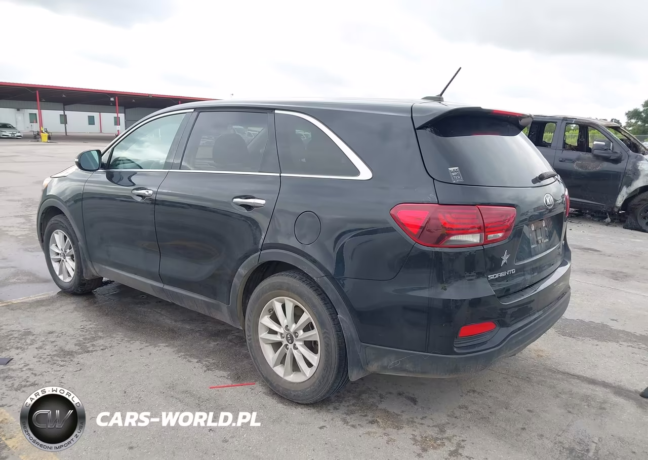 2019 Kia Sorento 2.4L L VIN:5XYPG4A31KG585307 - 3