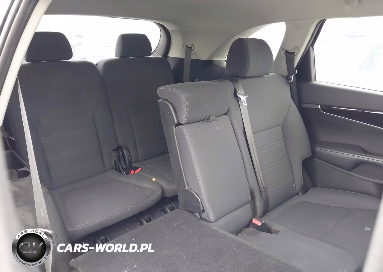 2019 Kia Sorento 2.4L L VIN:5XYPG4A31KG585307 - 8