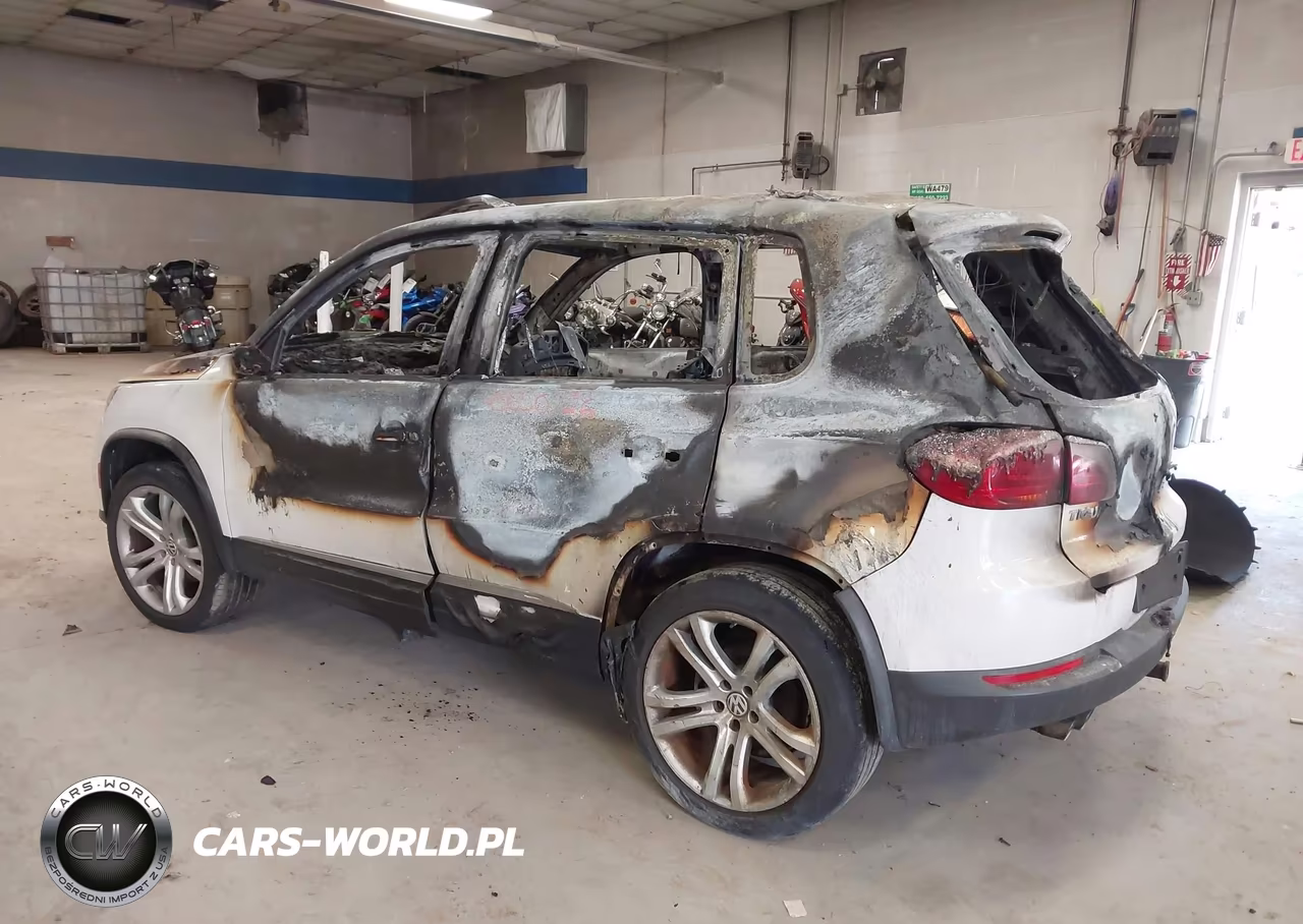 2013 Volkswagen Tiguan Sel VIN:WVGBV3AX0DW057840 - 3