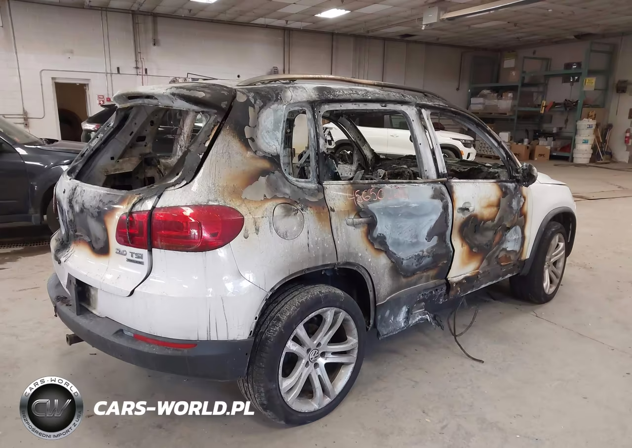 2013 Volkswagen Tiguan Sel VIN:WVGBV3AX0DW057840 - 4
