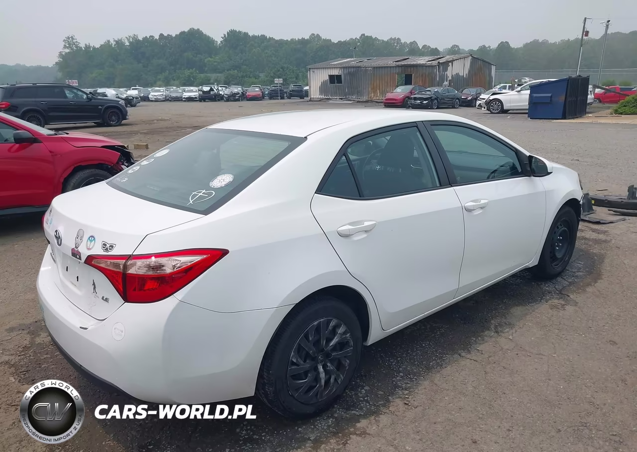 2018 Toyota Corolla Le VIN:2T1BURHE8JC974057 - 4