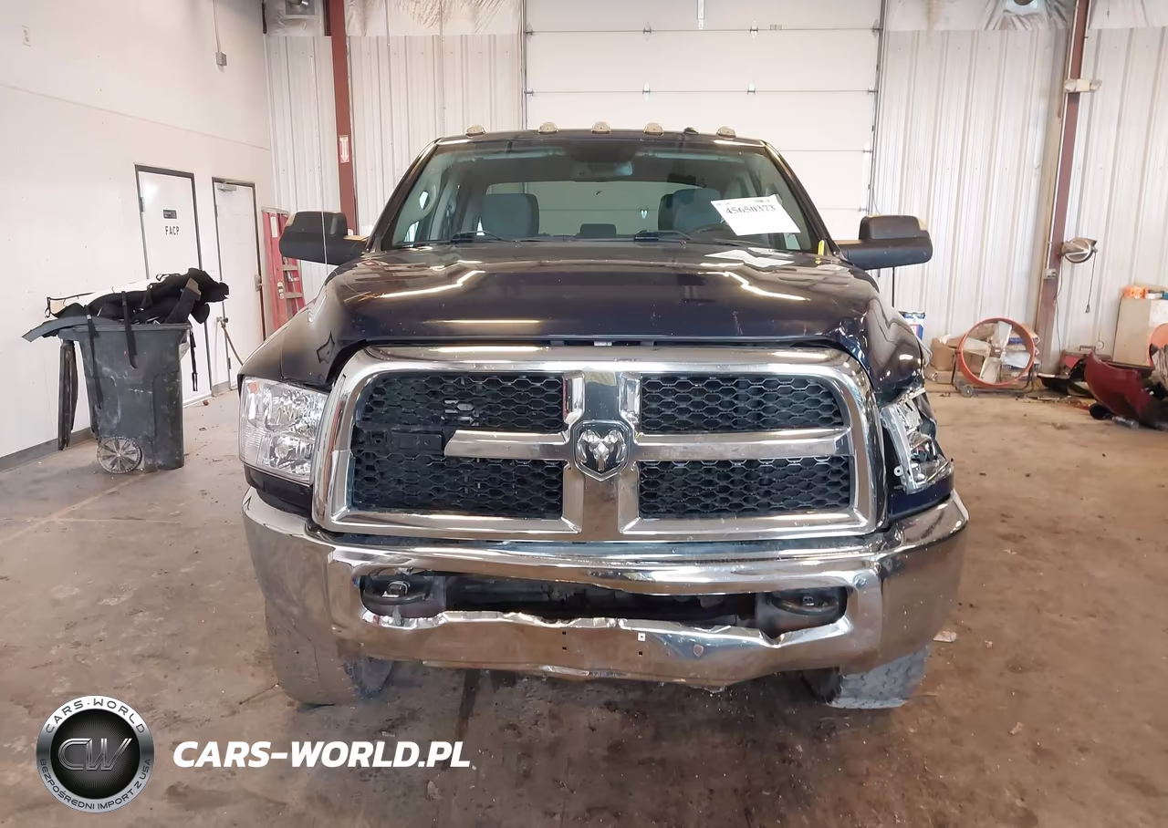 2018 Ram 3500 Tradesman 4X4 8' Box VIN:3C63R3GJ5JG373221 - 12