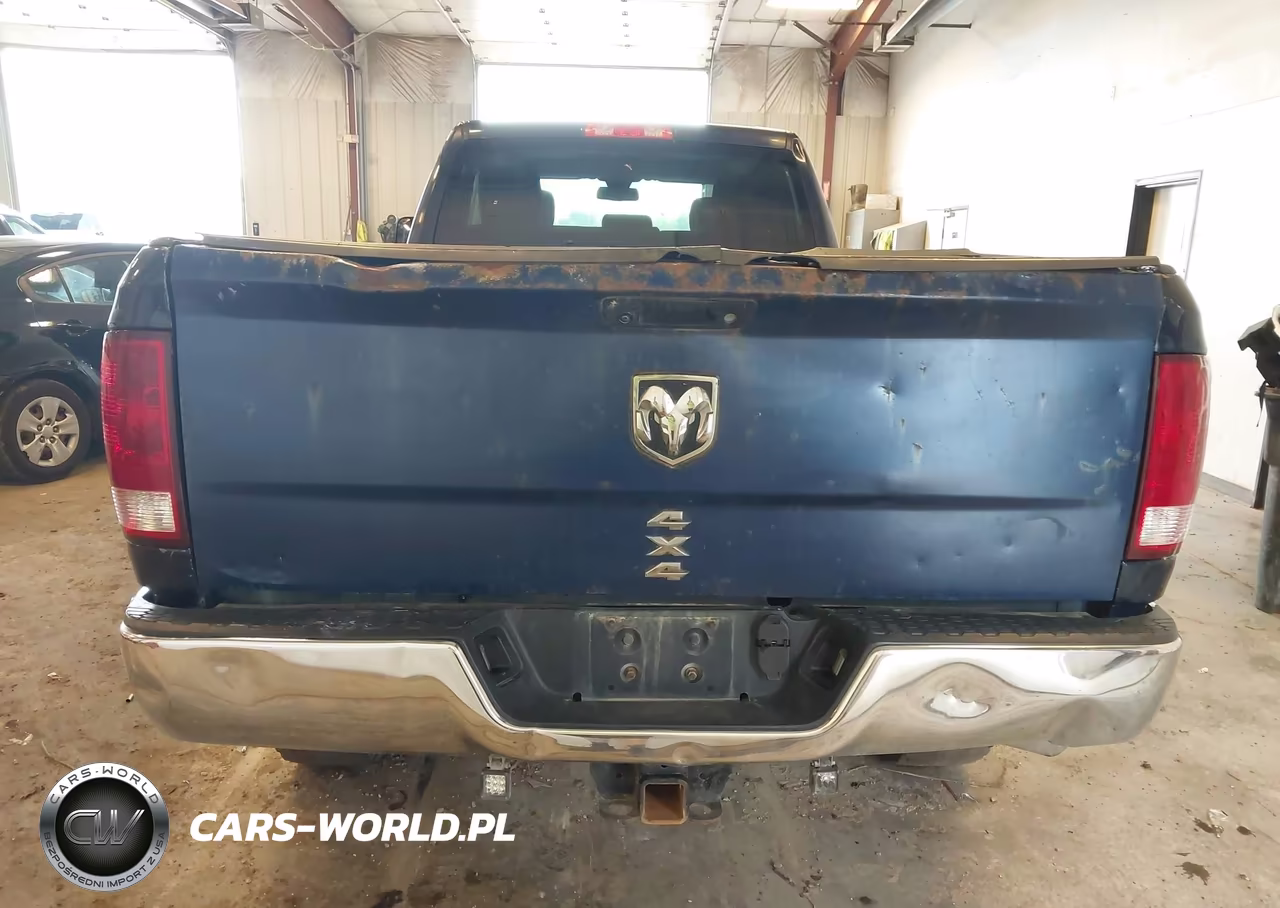 2018 Ram 3500 Tradesman 4X4 8' Box VIN:3C63R3GJ5JG373221 - 15