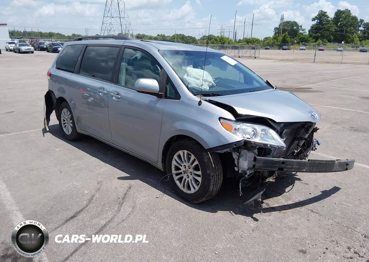 2011 Toyota Sienna Xle V6 VIN:5TDYK3DCXBS115496 - 1