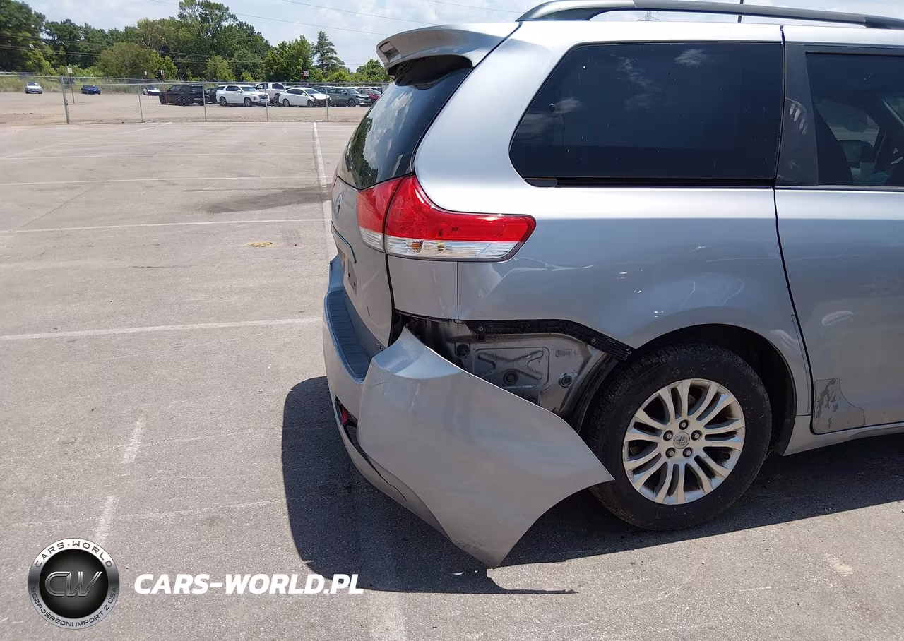 2011 Toyota Sienna Xle V6 VIN:5TDYK3DCXBS115496 - 20