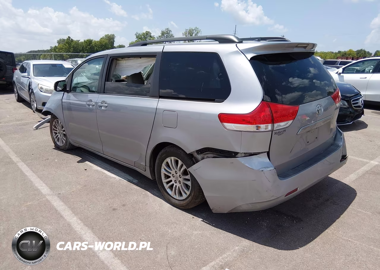 2011 Toyota Sienna Xle V6 VIN:5TDYK3DCXBS115496 - 3