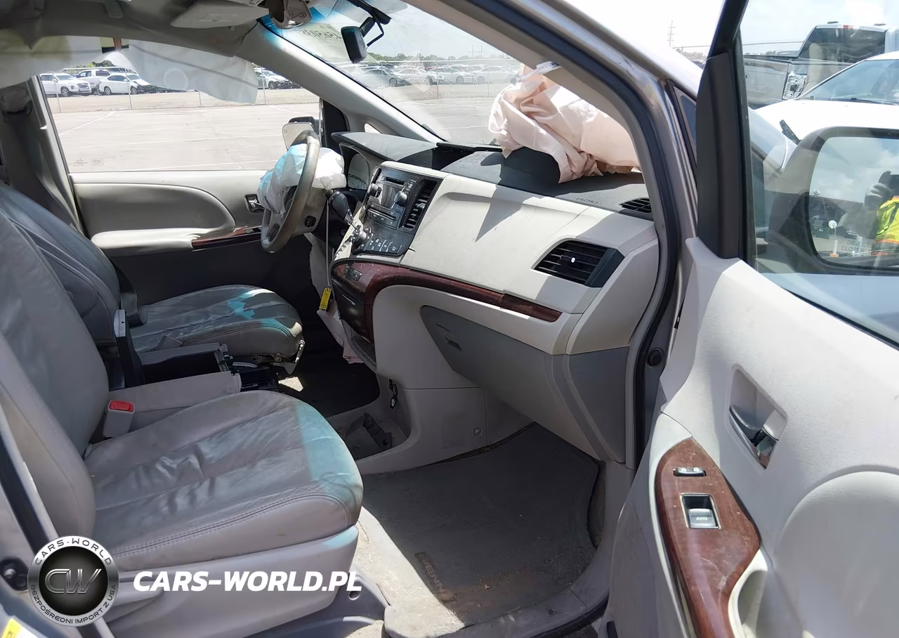 2011 Toyota Sienna Xle V6 VIN:5TDYK3DCXBS115496 - 5