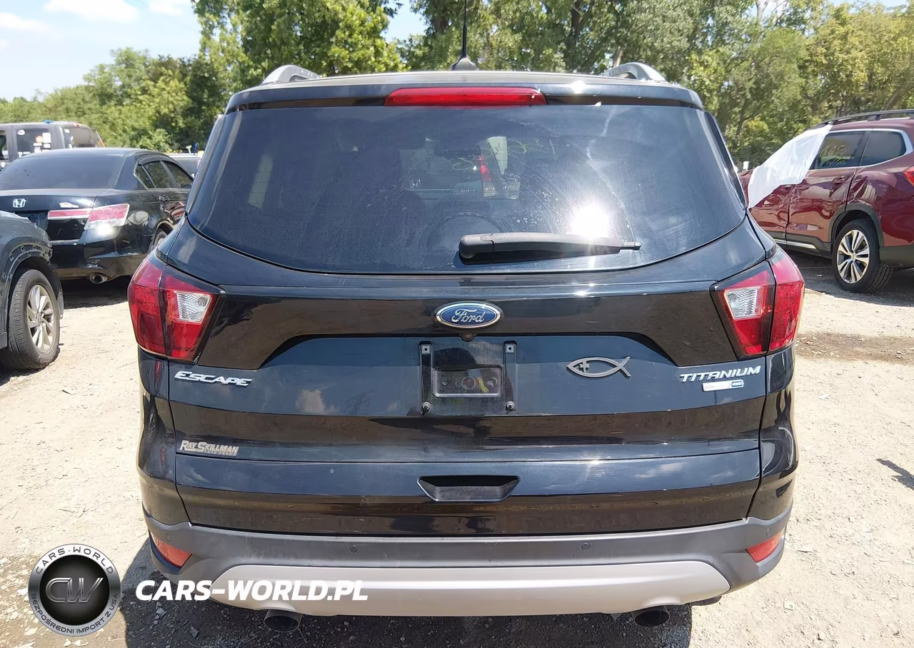 2019 Ford Escape Titanium VIN:1FMCU9J92KUA69427 - 16
