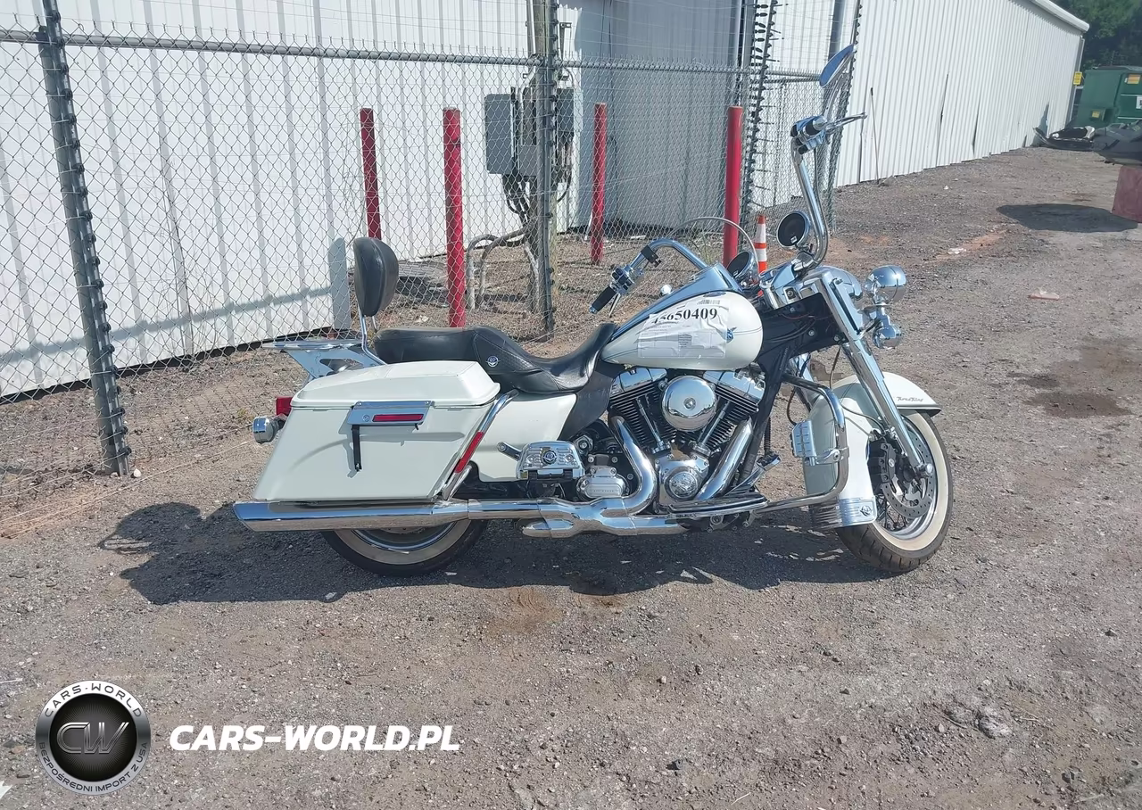 2012 Harley-Davidson Flhrc Road King Classic VIN:1HD1FRM16CB684070 - 13