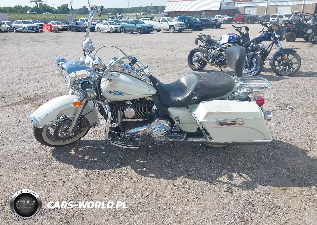 2012 Harley-Davidson Flhrc Road King Classic VIN:1HD1FRM16CB684070 - 14