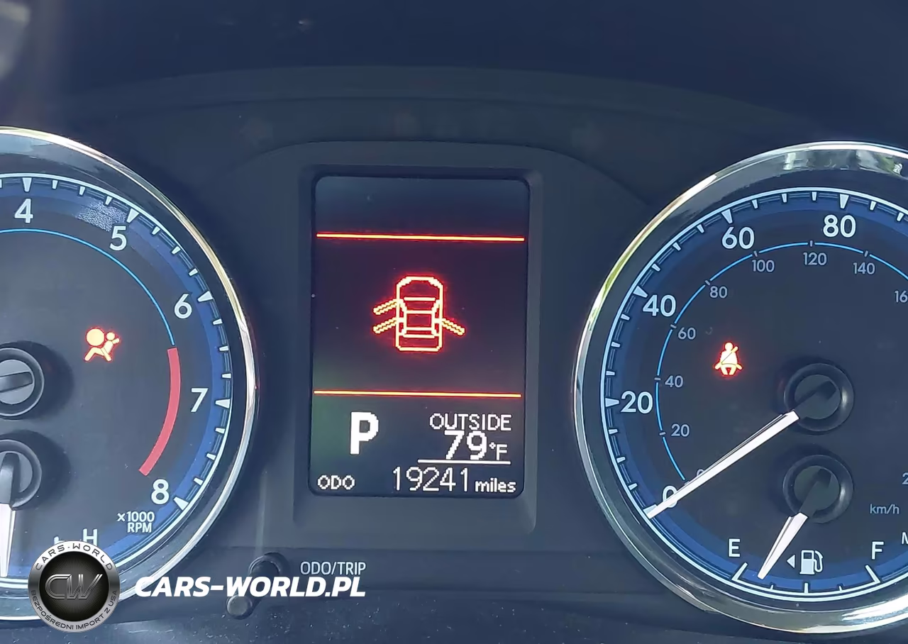 2018 Toyota Corolla Le VIN:2T1BURHE2JC085139 - 15