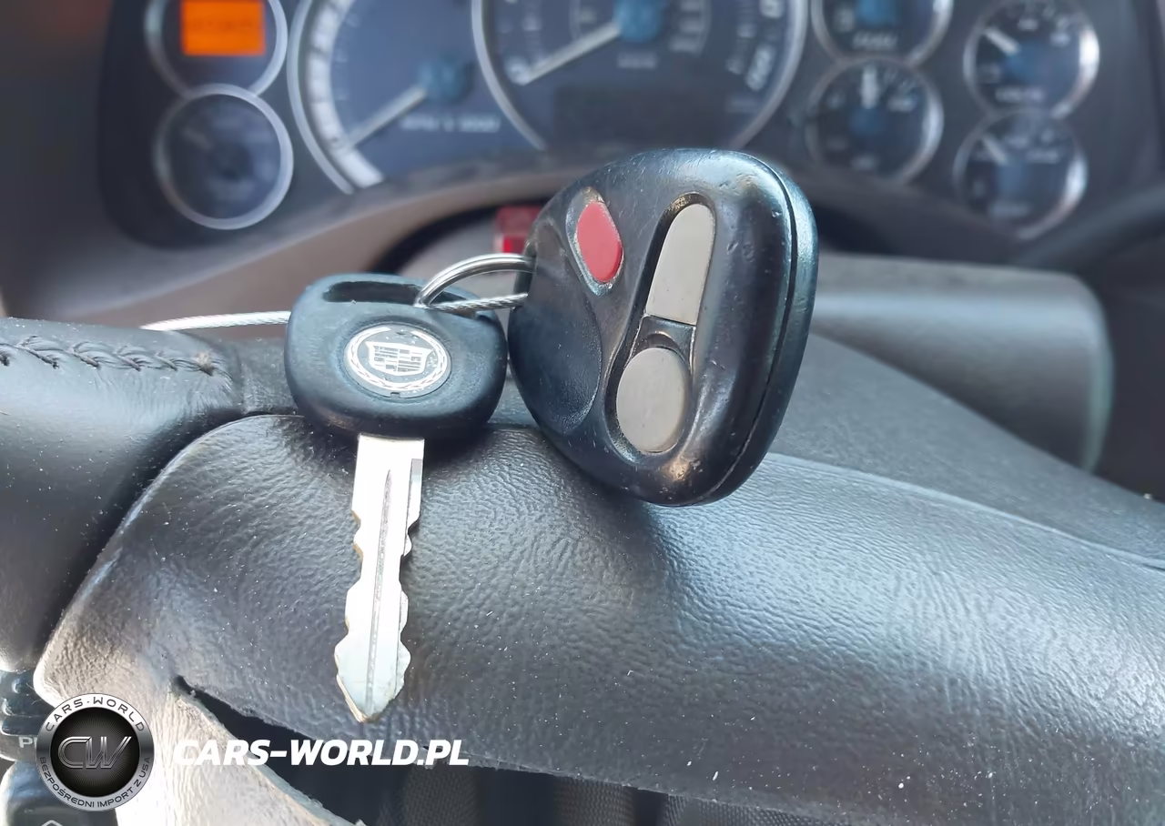 2002 Cadillac Escalade Standard VIN:1GYEK63N12R205538 - 11
