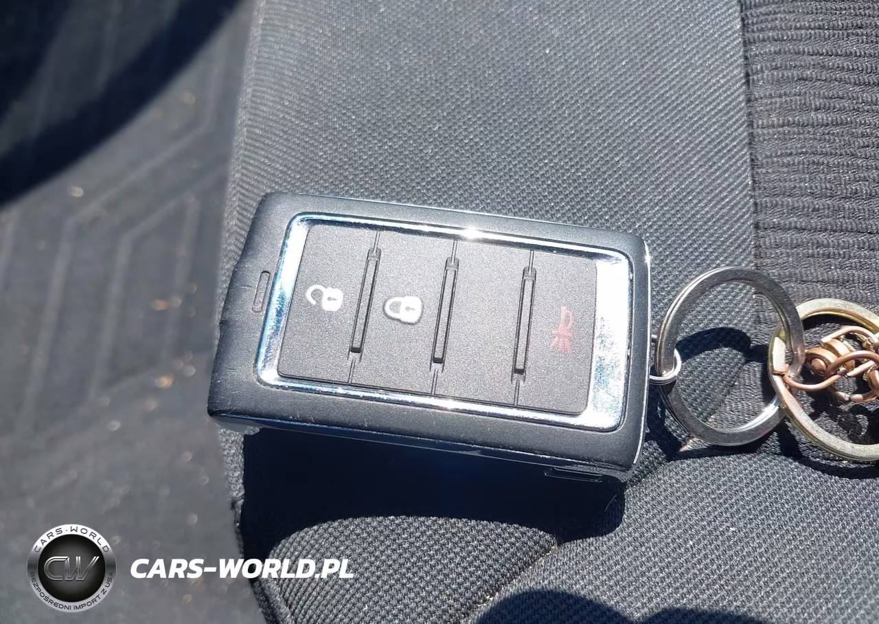 2025 Jeep Grand Cherokee L Laredo 4X2 VIN:1C4RJJAG9S8714848 - 11