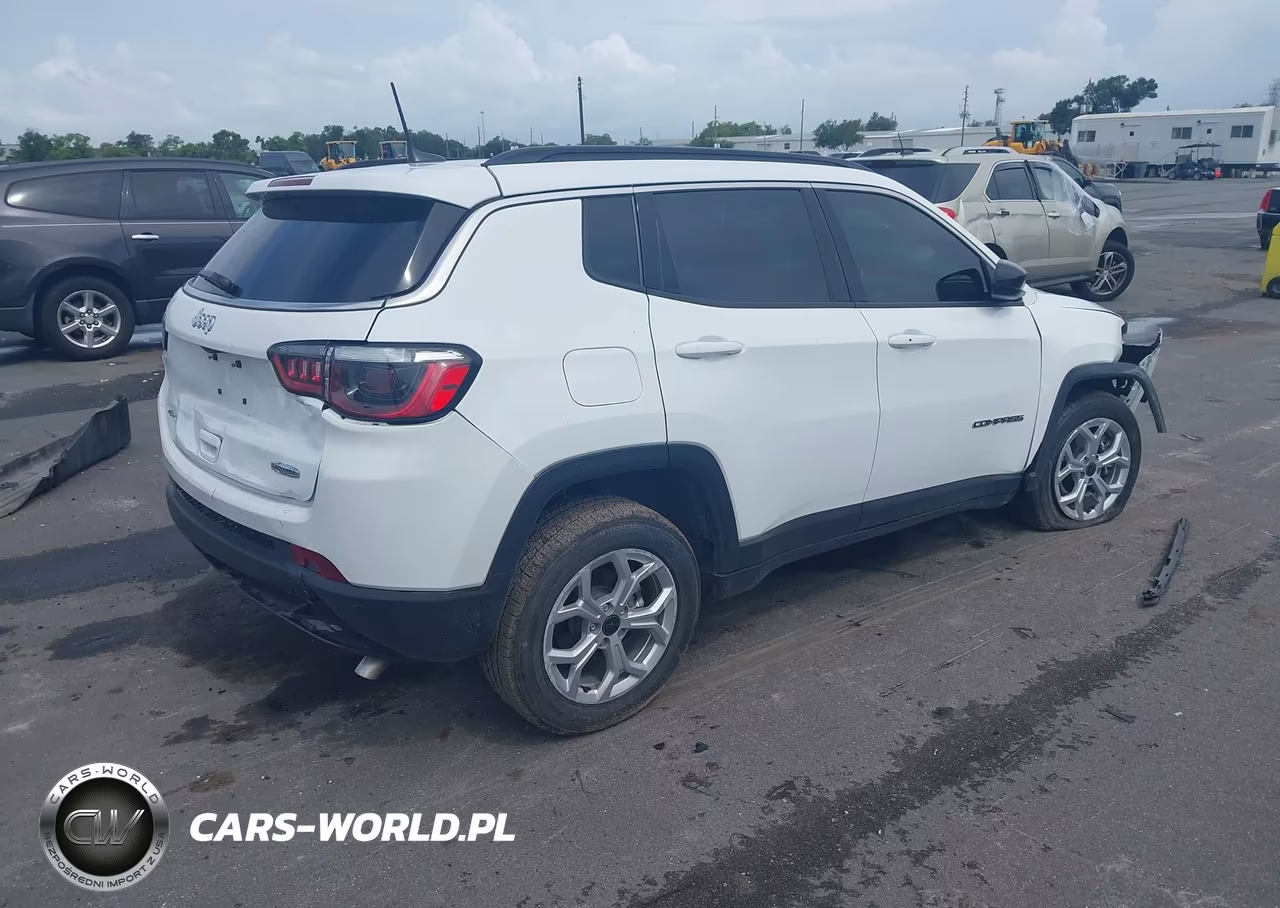 2026 Jeep Compass Latitude VIN:3C4NJDBN8TT189541 - 4
