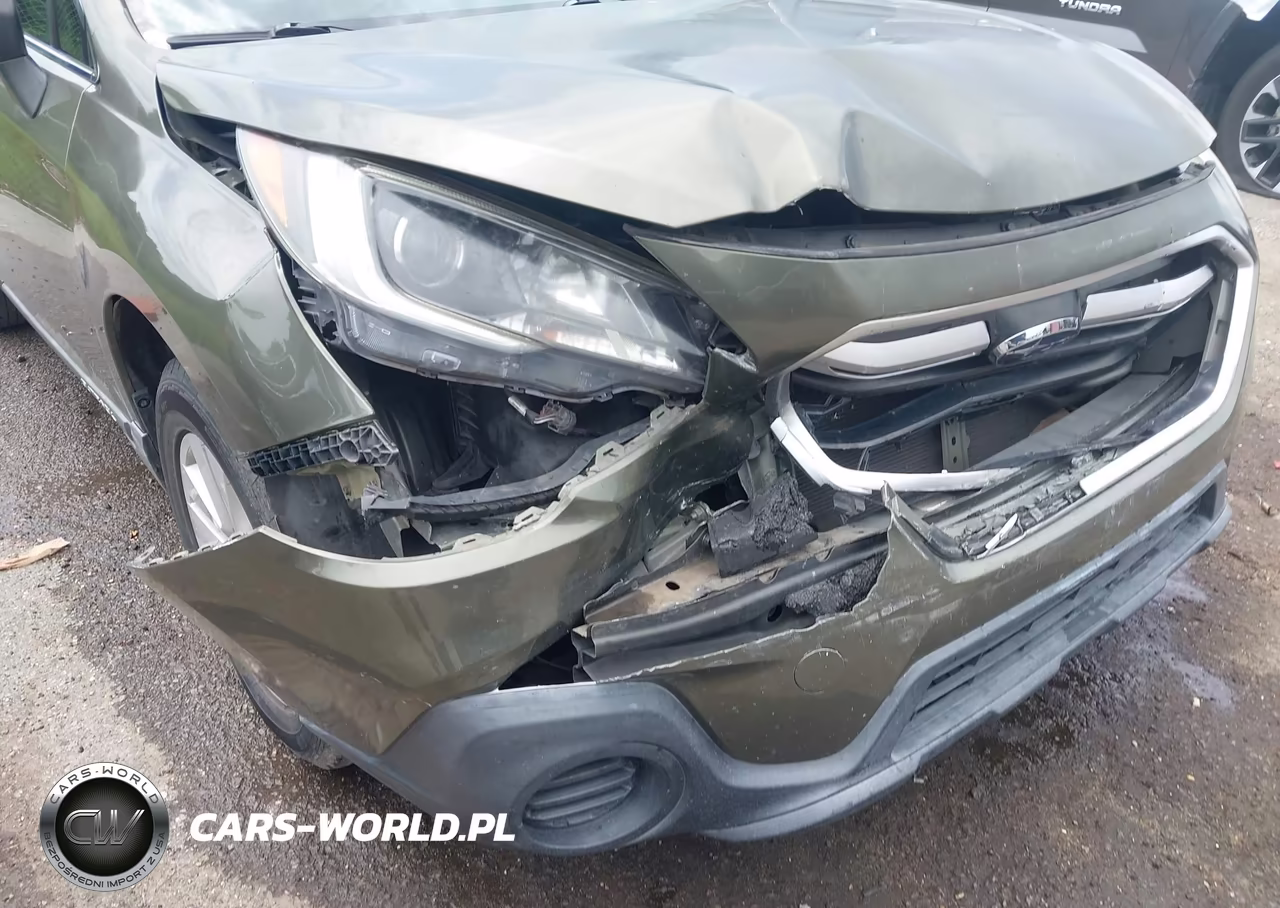 2018 Subaru Outback 2.5I VIN:4S4BSAAC6J3375890 - 6