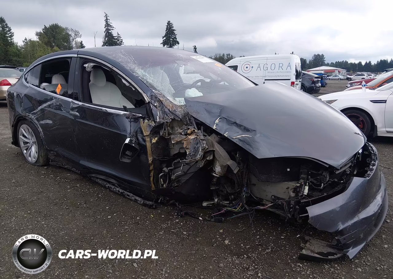 2020 Tesla Model X Long Range Dual Motor All-Wheel Drive-Long Range Plus Dual Motor All-Wheel Drive – zdjęcie 1 z 16
