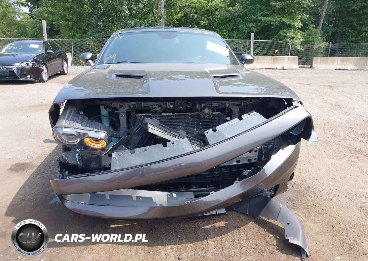 2018 Dodge Challenger Sxt VIN:2C3CDZAG6JH245873 - 12