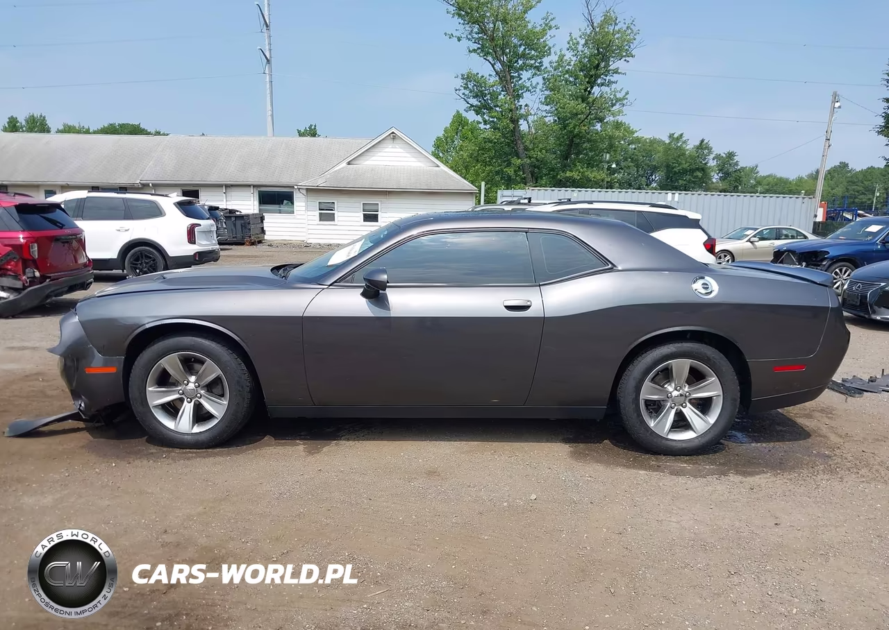 2018 Dodge Challenger Sxt VIN:2C3CDZAG6JH245873 - 14
