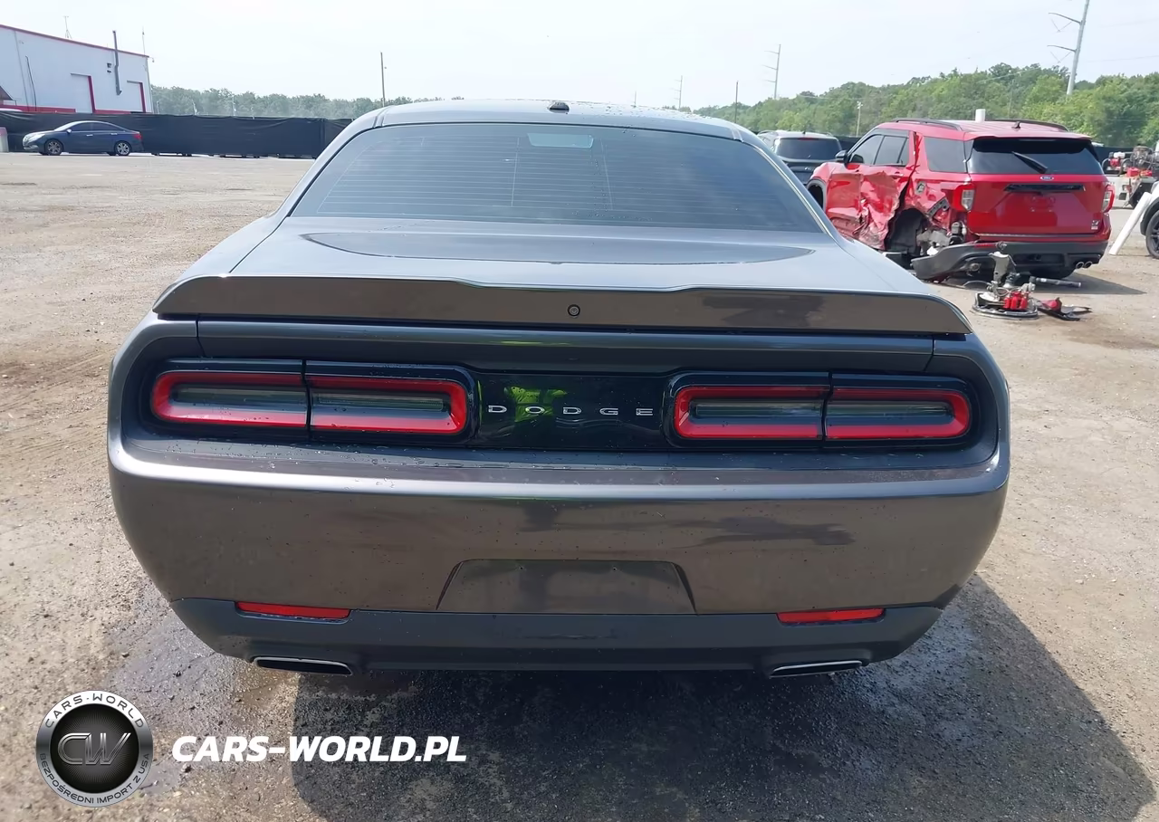 2018 Dodge Challenger Sxt VIN:2C3CDZAG6JH245873 - 16