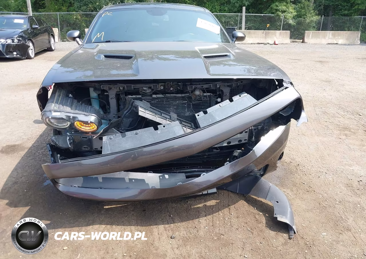 2018 Dodge Challenger Sxt VIN:2C3CDZAG6JH245873 - 6