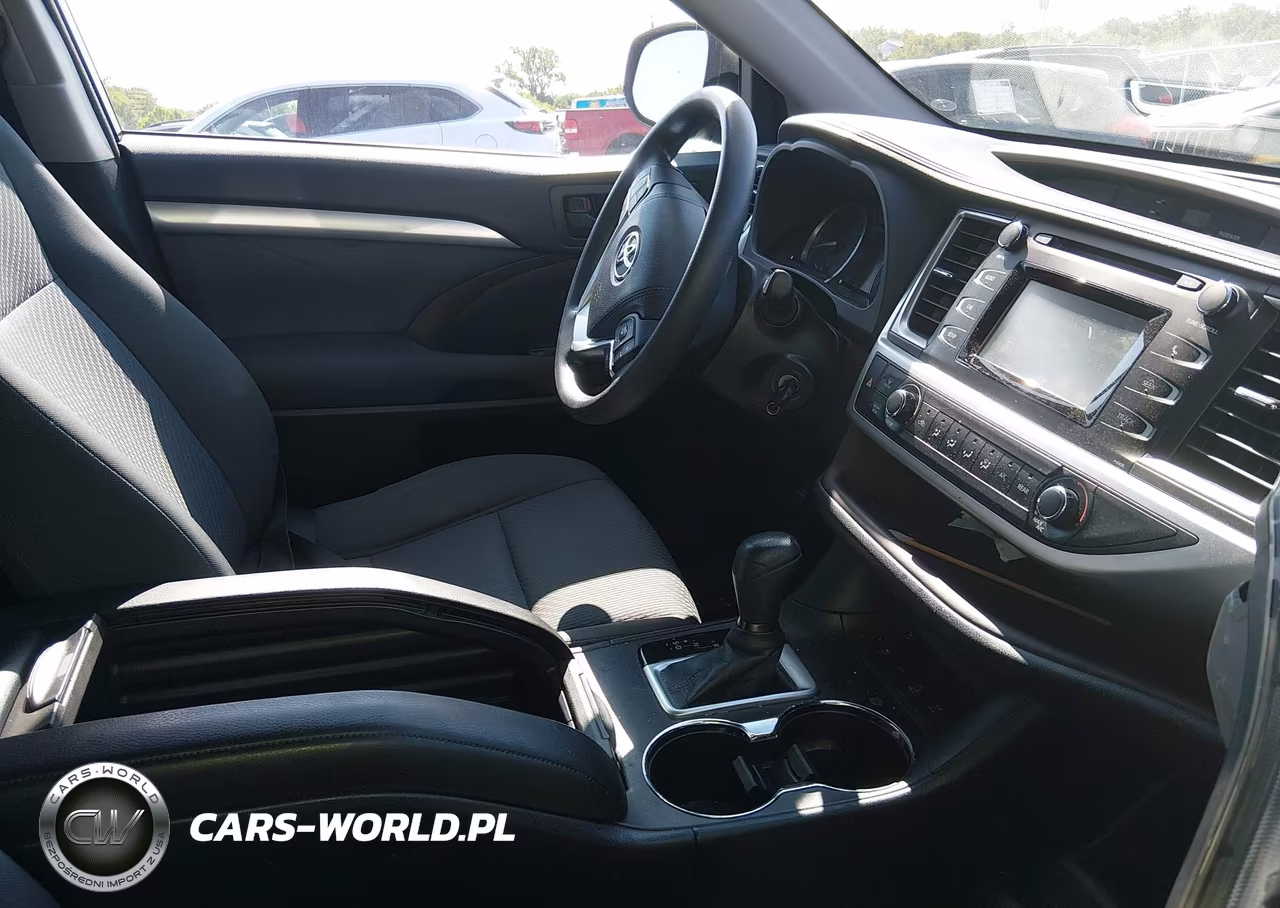 2015 Toyota Highlander Le V6 VIN:5TDBKRFHXFS195227 - 5