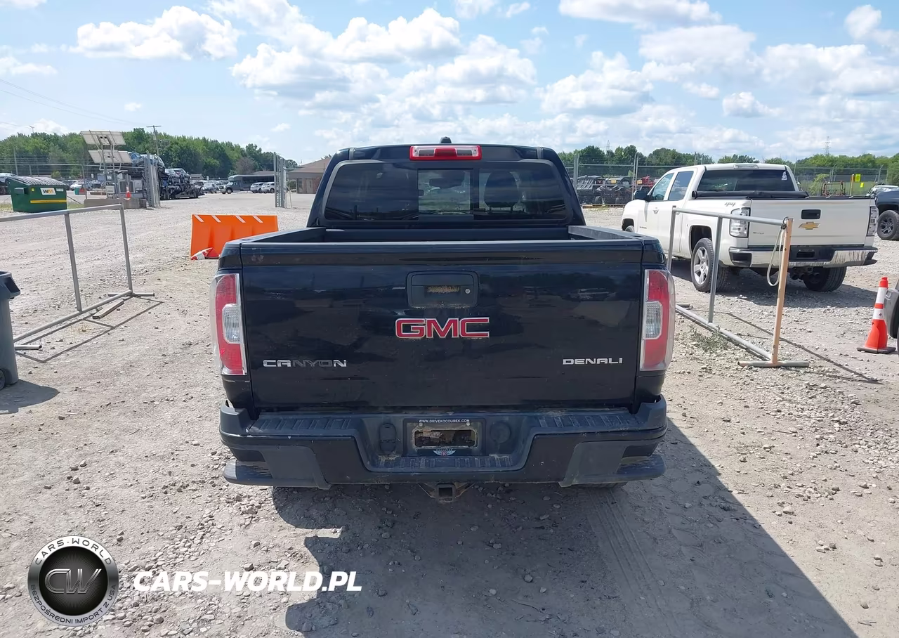 2018 GMC Canyon Denali VIN:1GTG6EEN3J1117940 - 17