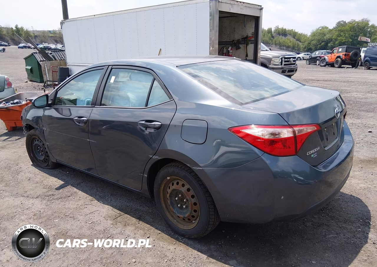 2017 Toyota Corolla Le VIN:2T1BURHE7HC928889 - 3