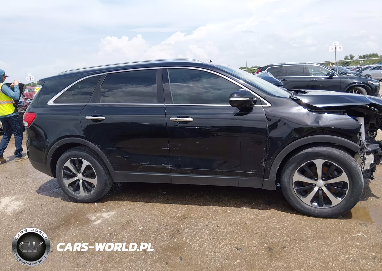 2017 Kia Sorento 2.0T Ex VIN:5XYPH4A10HG279851 - 14