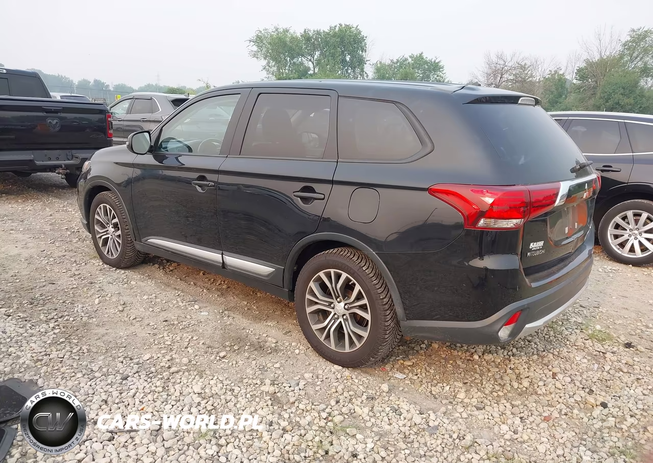 2016 Mitsubishi Outlander Se-Sel VIN:JA4AD3A31GZ011723 - 3