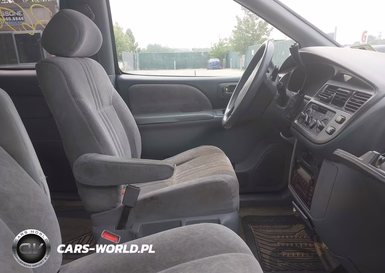 2000 Toyota Sienna Le VIN:4T3ZF13C9YU309507 - 5