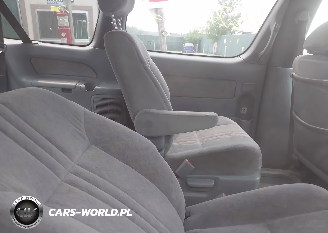 2000 Toyota Sienna Le VIN:4T3ZF13C9YU309507 - 8
