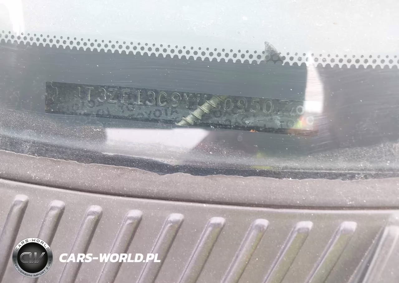2000 Toyota Sienna Le VIN:4T3ZF13C9YU309507 - 9