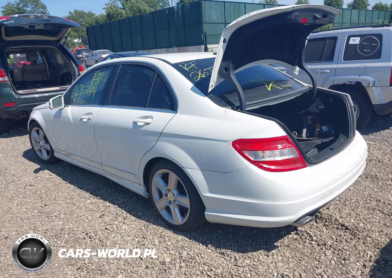 2010 Mercedes-Benz C 300 Sport VIN:WDDGF5EBXAR129970 - 3